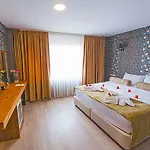 Kuzen (adults Only) Hotel