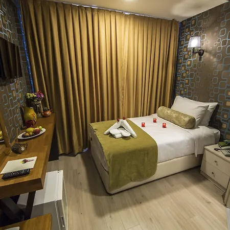 Kuzen (adults Only) 3*