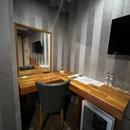 Отель Kuzen (adults Only) 3*
