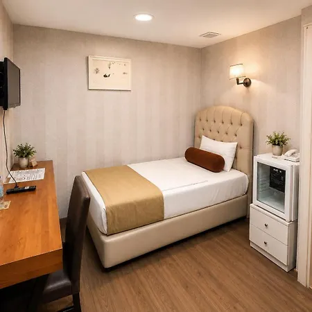 Kuzen (adults Only) Стамбул