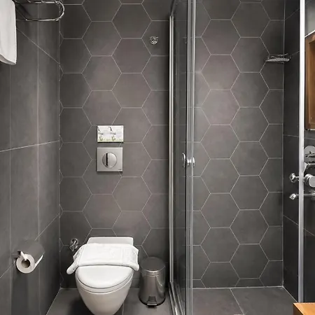 Отель Kuzen (adults Only)