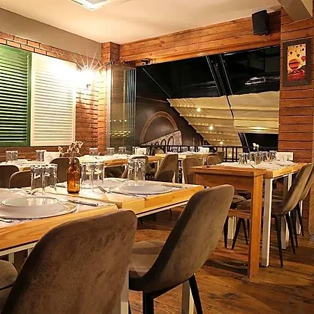Kuzen (adults Only) Szálloda