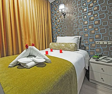 Kuzen (adults Only) 3*