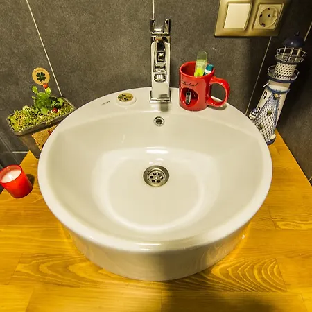 Kuzen (adults Only) 3*