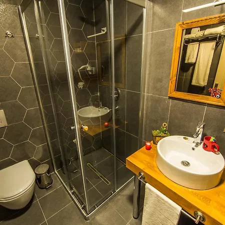 Kuzen (adults Only) Hotel