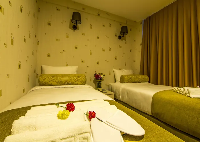 Kuzen (adults Only) 3*