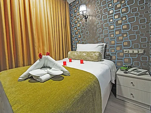 Kuzen (adults Only) 3*