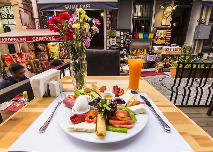 Kuzen (adults Only) Hotel