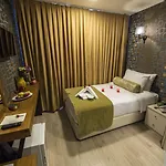 Kuzen (adults Only) 3*