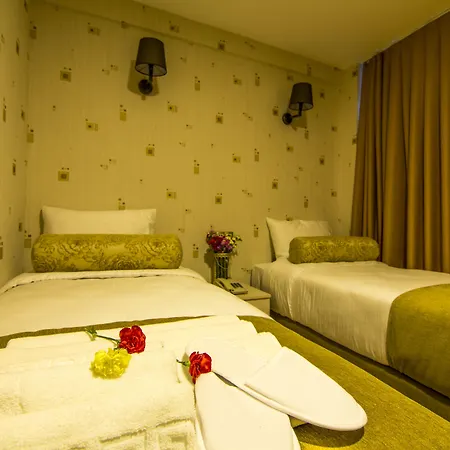 Kuzen (adults Only) 3*