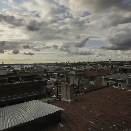 Kuzen (adults Only) 3*