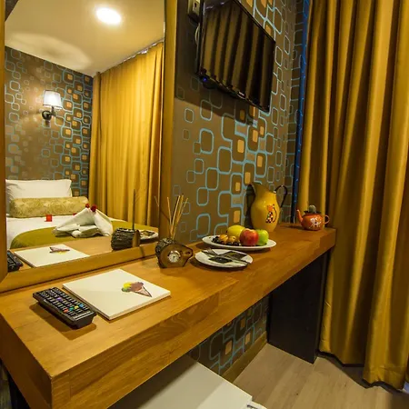 Kuzen (adults Only) 3*